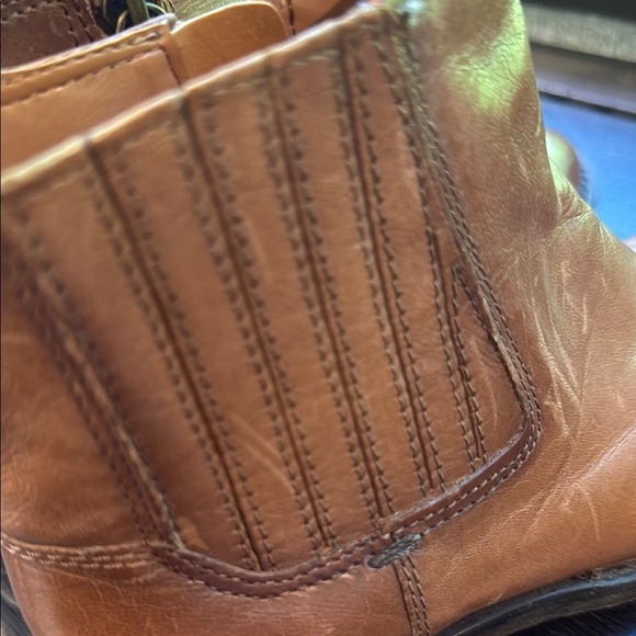 Franco Sarto Brown Leather Ankle Boots size 6.5 runs a little more like a 7 - Picture 9 of 10